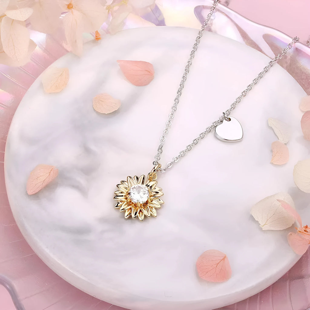 925 silver sunflower pendant necklace on a cross chain, adjustable from 21cm to 50cm.