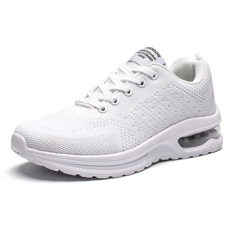 Casual Flyknit breathable running shoes in multiple colours with mesh upper and round toe