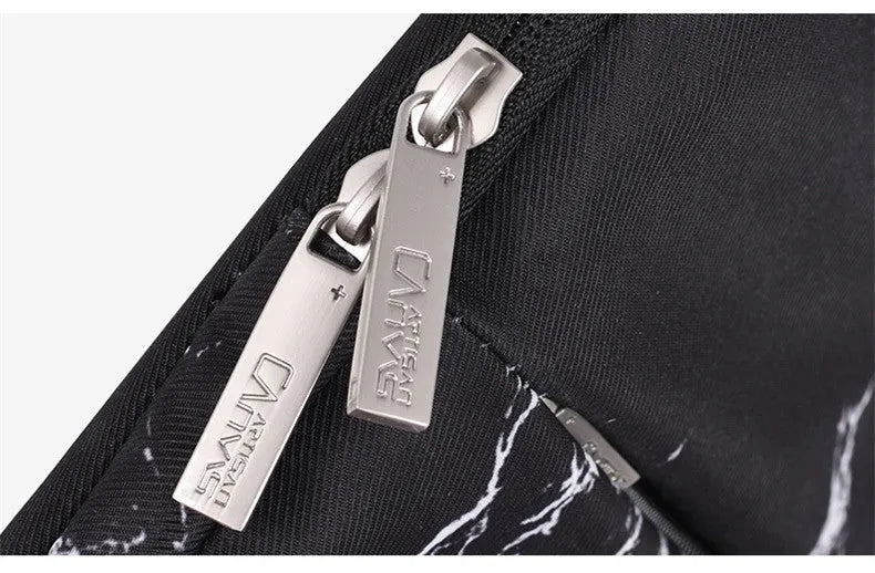 Polyester fibre laptop case liner bag in white or black, flat design with no lifting parts, for 11 to 17 inch laptops