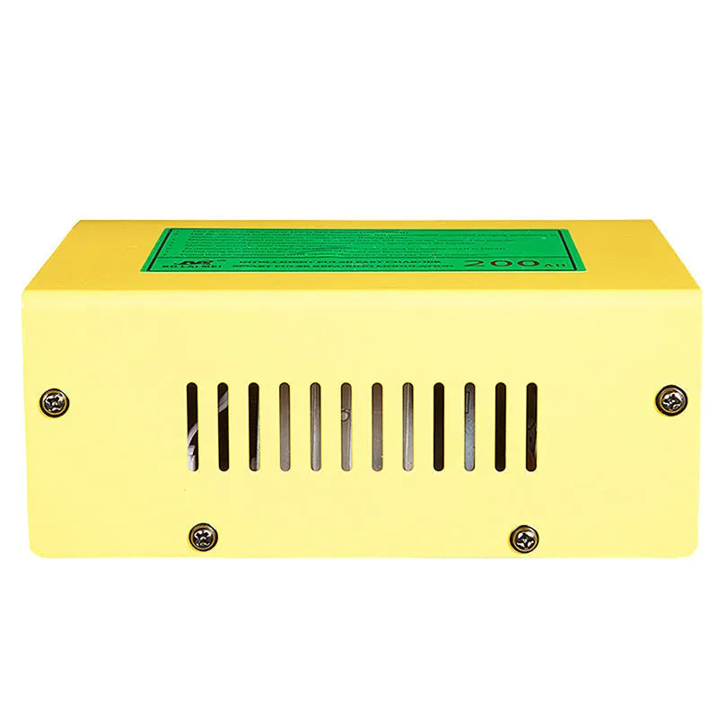 BT 168 12V 24V automobile battery charger with US plug for lead acid batteries