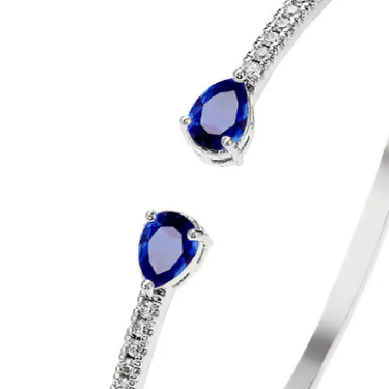 Multi-zircon inlay copper bracelet in simple style with lobster clasp, white and blue colour options