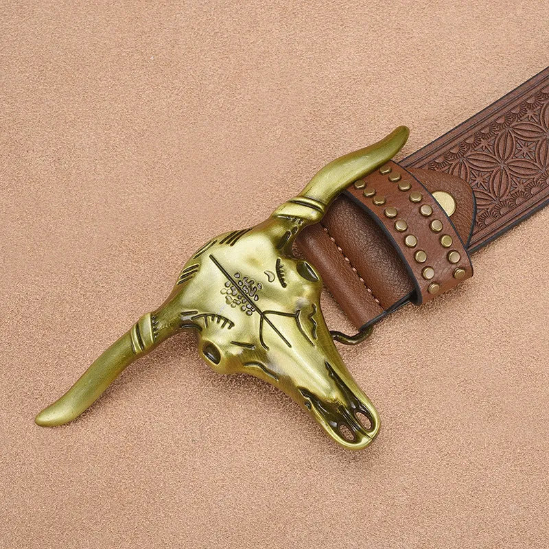 Men's faux leather belt with embossed rivets and alloy buckle, available in black, brown and dark brown, 105-125cm.