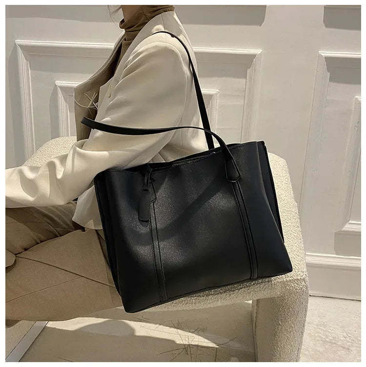 Large capacity soft leather tote bag in beige with synthetic leather lining and double shoulder straps