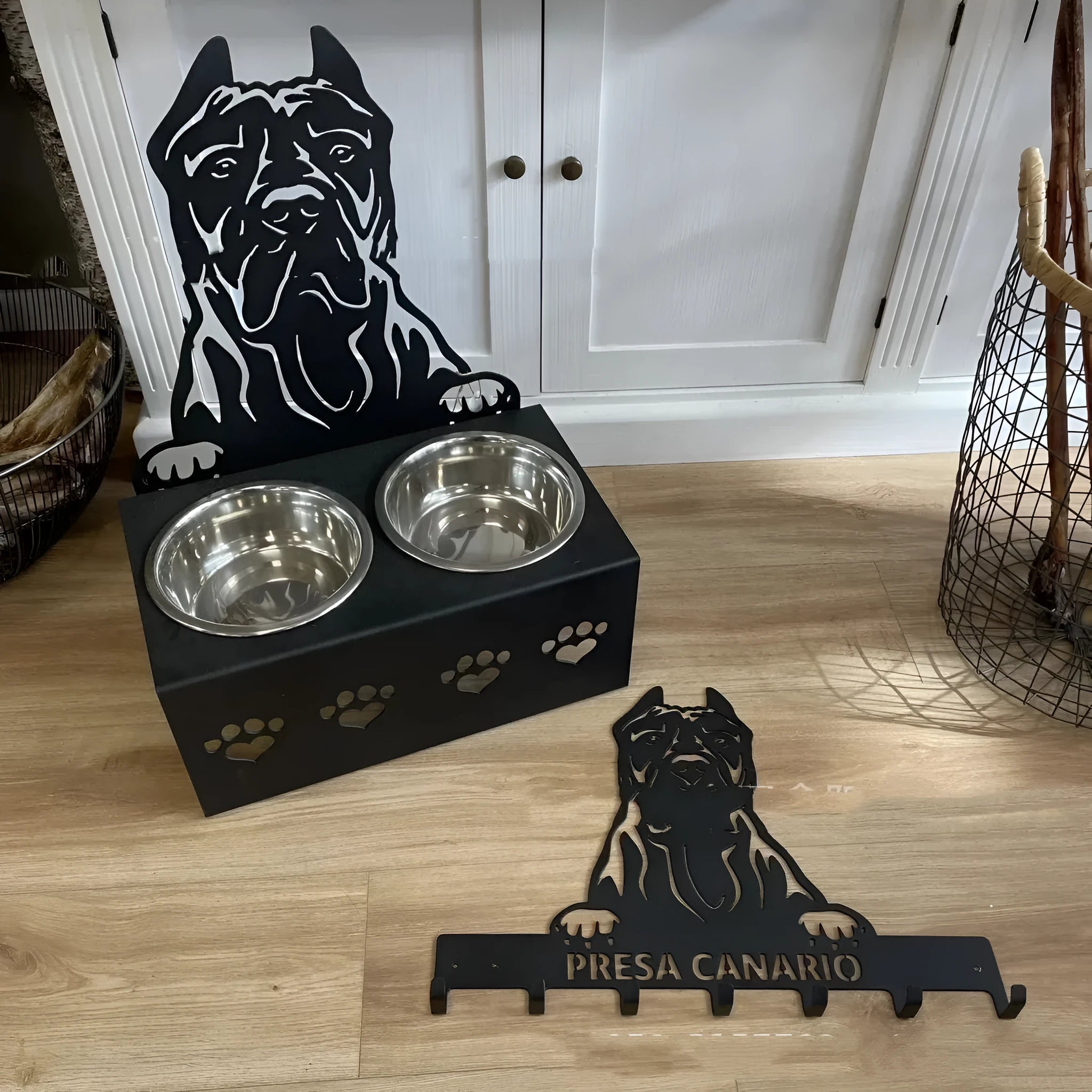 Personalised dog bowl holder with custom dog name in 22 Presaccanario colour