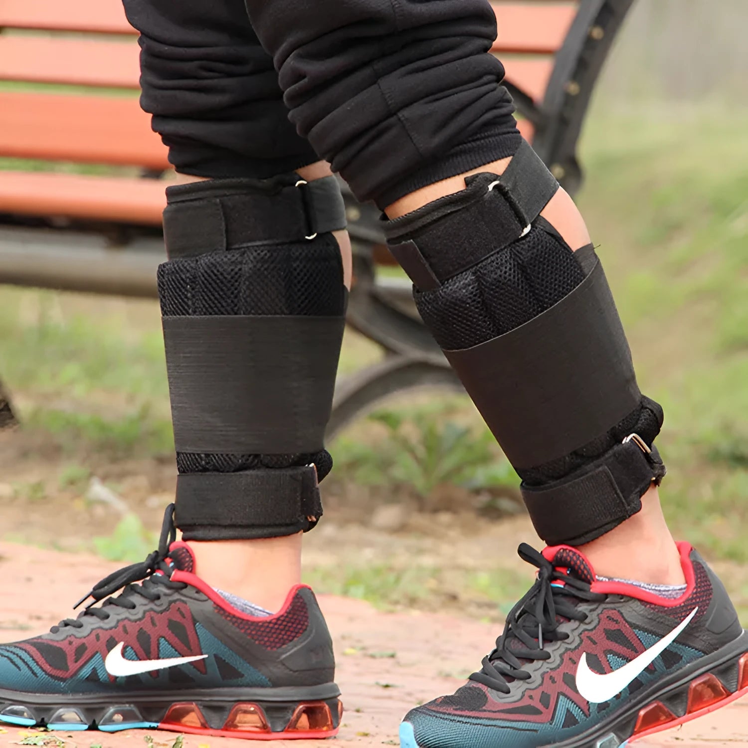Nylon sandbag leggings with empty sleeve for weight-bearing running exercise, holds up to 6kg