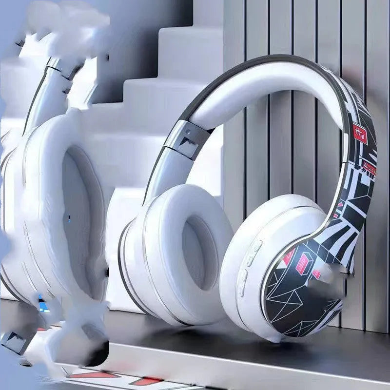 Wireless Bluetooth headphone in head-mounted e-sports style with noise reduction, NFC, and low latency, available in multiple colours