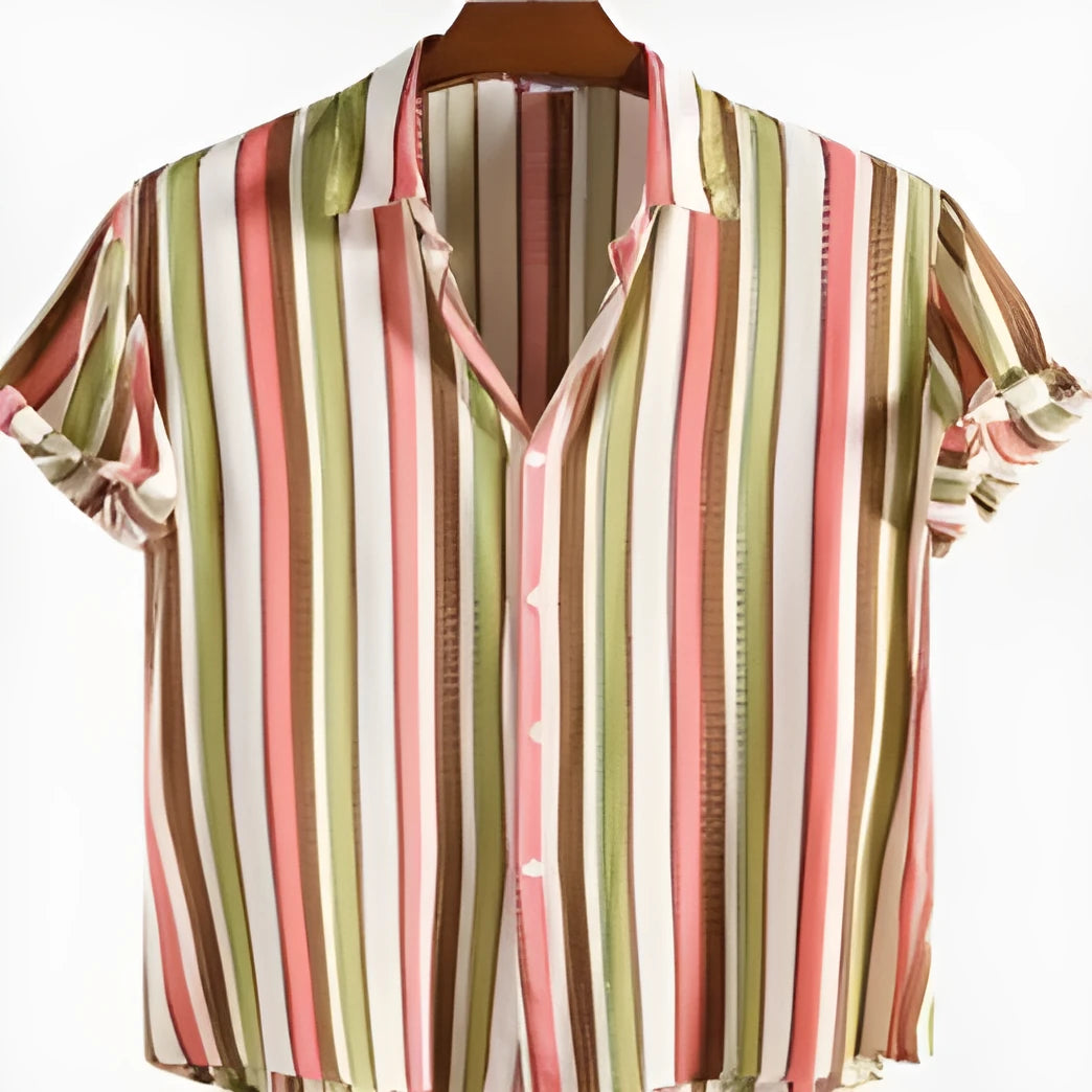 Men's short sleeved shirt with digital printed pattern in polyester fabric for summer wear