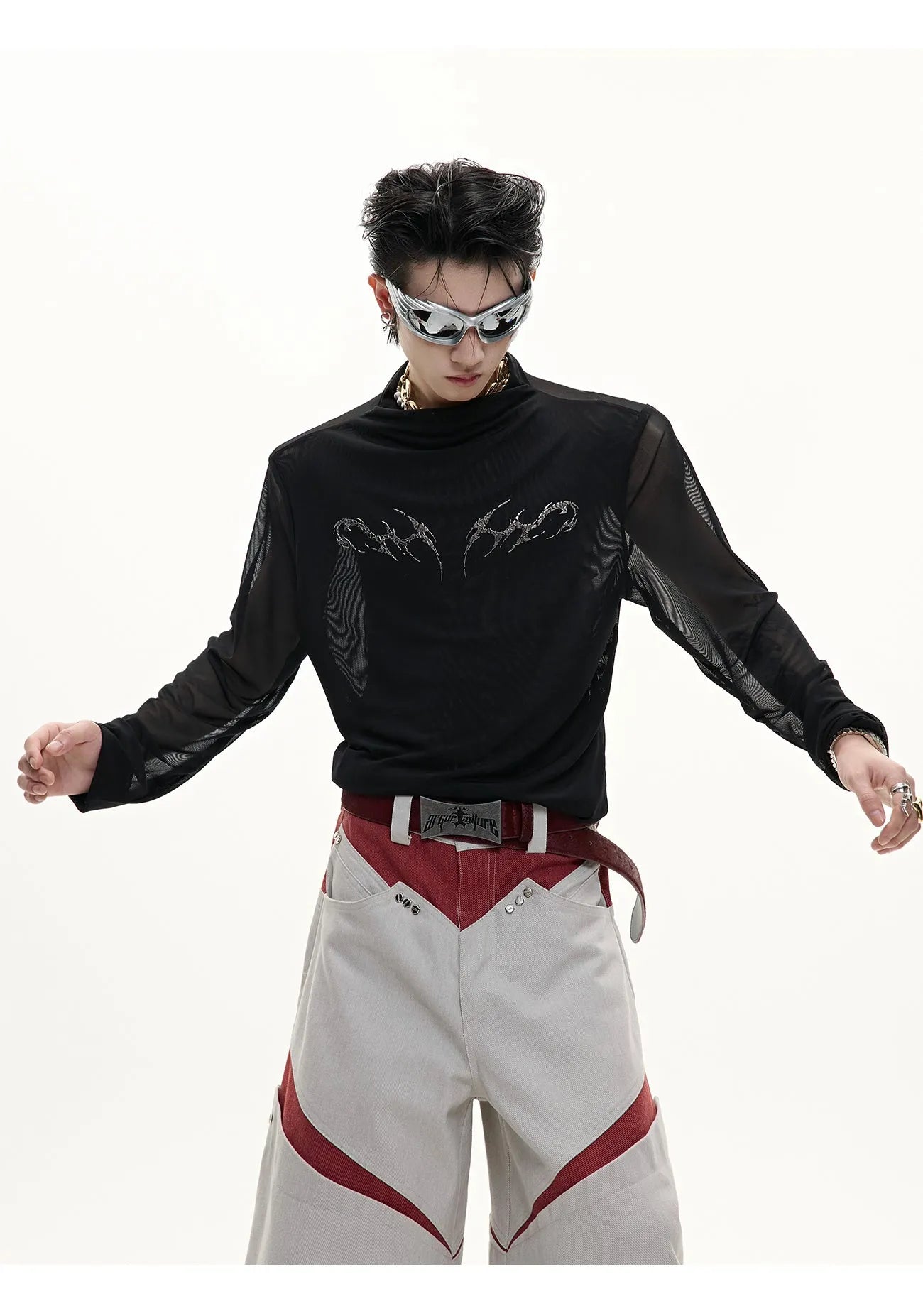 Niche Mesh Ice-feeling Slim Bottoming Shirt in black, showing long sleeves and slim fit on man.