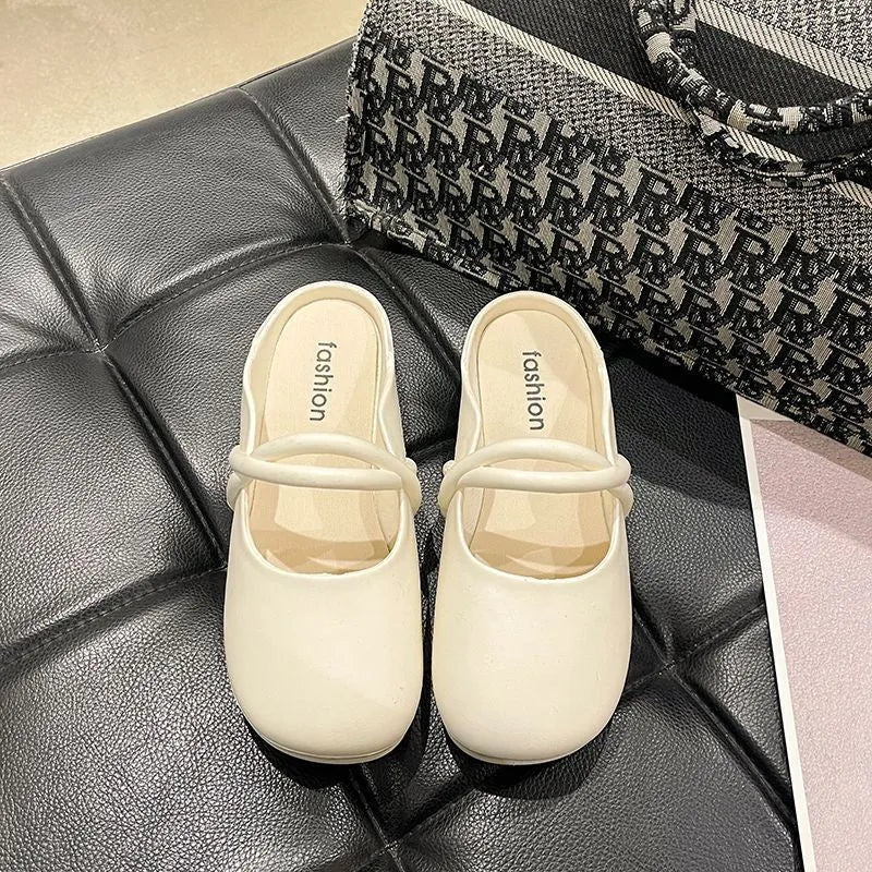 Women's plastic flip flop sandals with a toe cap in Baotou Green, Black, or Beige.