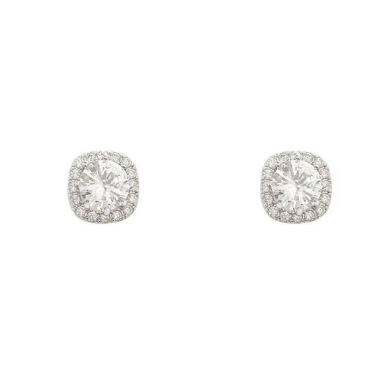 A pair of square geometric diamond-cut earrings for women in silver or gold colour.
