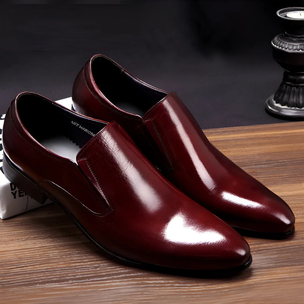 Men's pointed Oxford leather shoes with rubber sole, low upper, available in black, wine red, and brown, sizes 37-46