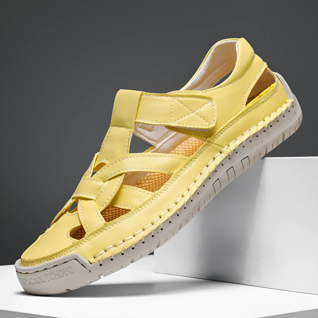 Women's low-top casual sandals with Velcro strap and round toe in microfiber, showing non-slip rubber sole.