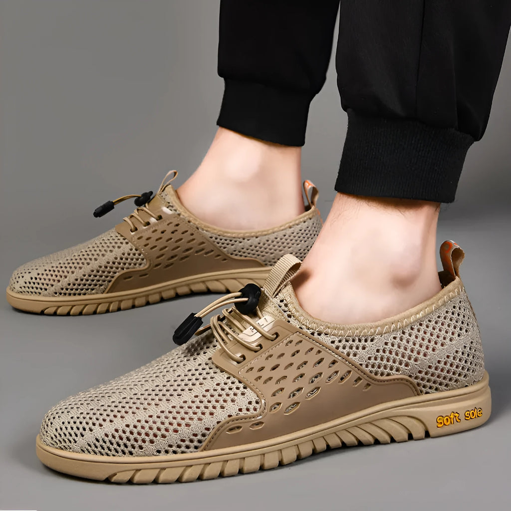 Men's breathable mesh casual sports shoes in three colours with elastic band fastening