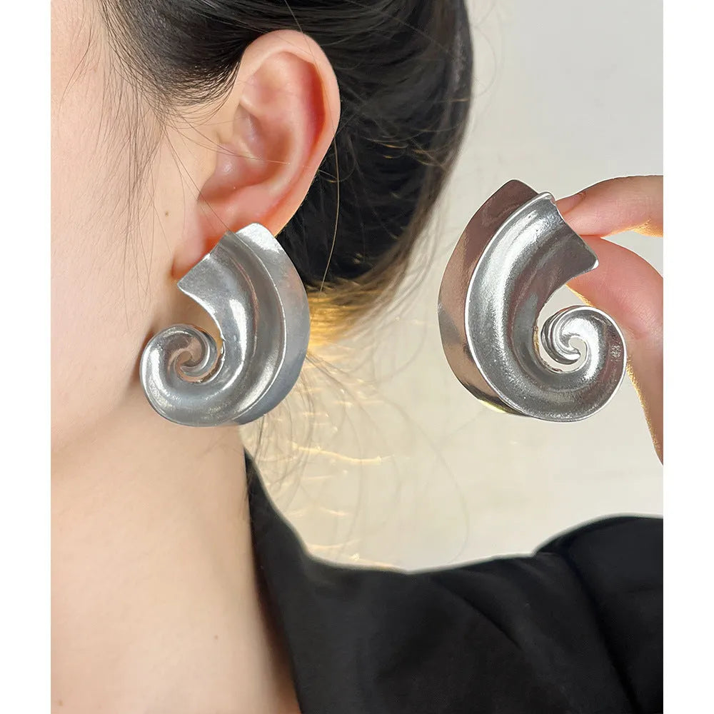 Geometric alloy ear studs with 5cm length in gold or silver electroplated finish