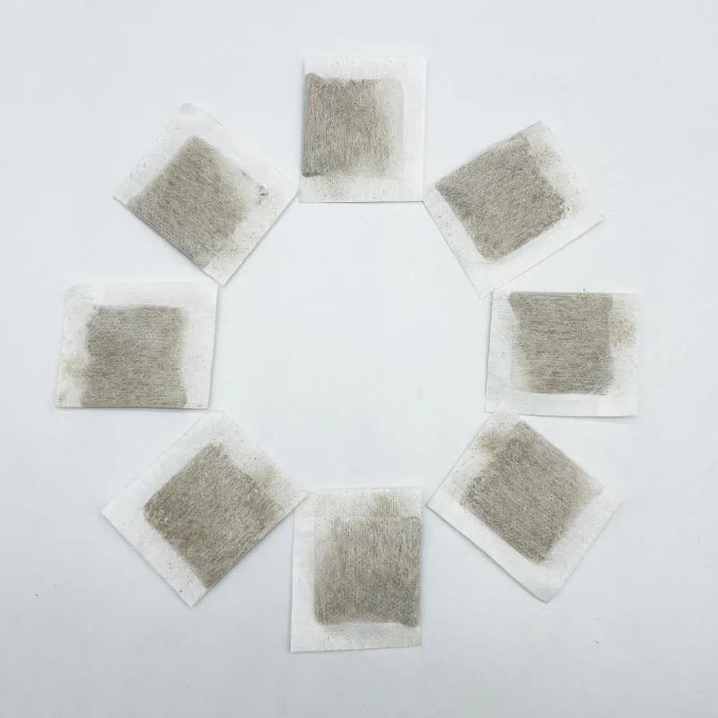 Catnip tea bag 1g non-woven fabric sachet for cats on plain background