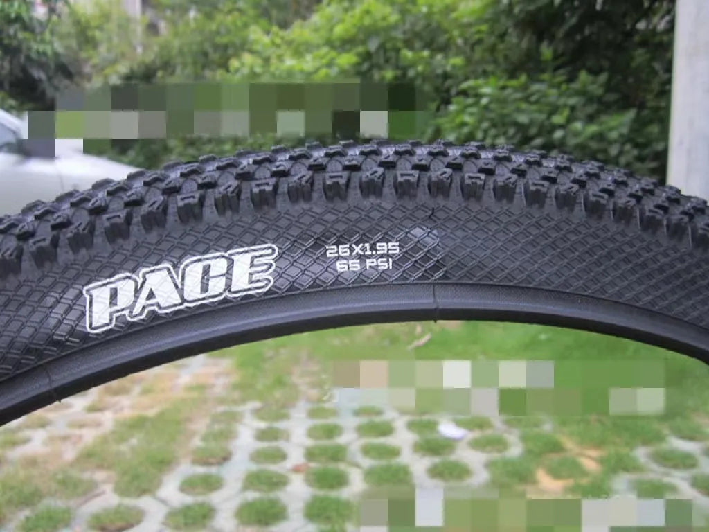 Mountain bike tyre with ultralight puncture-proof construction for 26, 27.5, and 29-inch wheels
