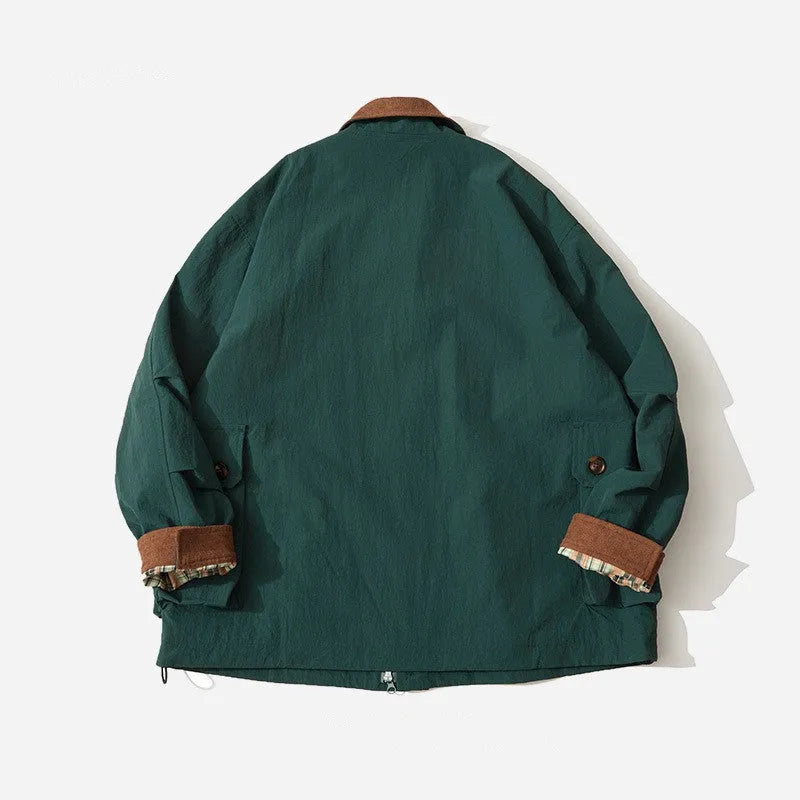Casual solid colour polyester jacket with side pockets in apricot or green