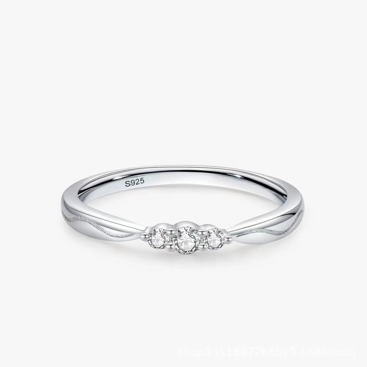 S925 sterling silver ripple wave gang drill ring on white background, white gold plating, US sizes 6-9