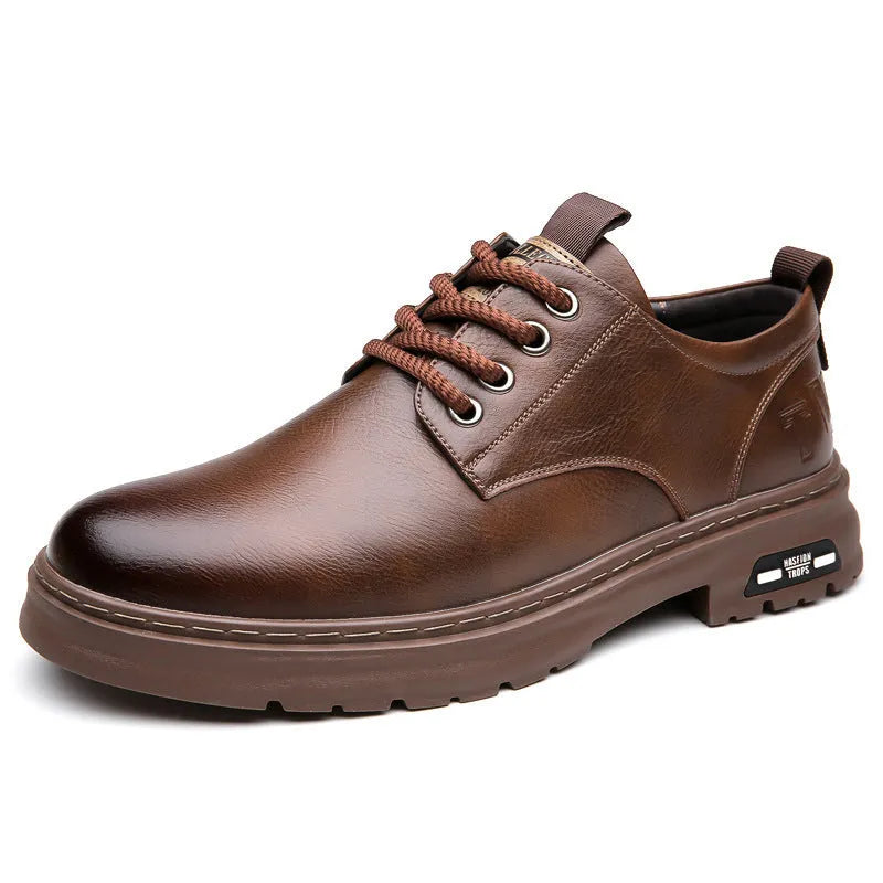 Men's retro casual shoes in black with round toe and visible stitching detail