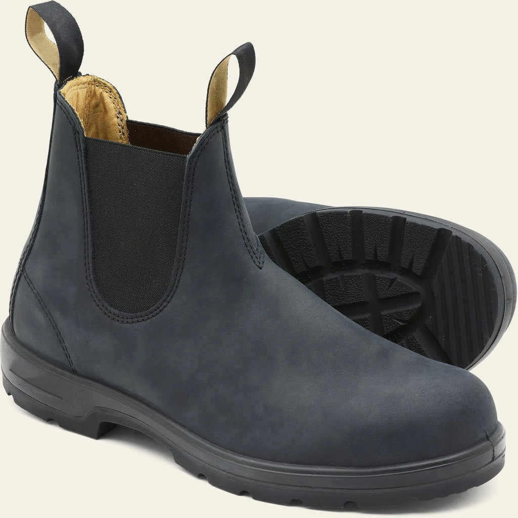 Vintage unisex brown Chelsea boot with frosted PU upper and beef tendon sole on a white background.