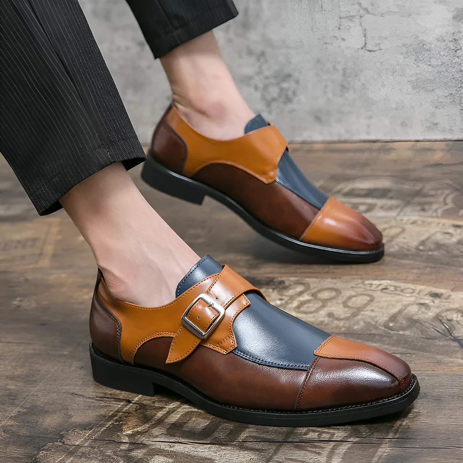 Men's brown blue and black retro buckle leather shoes with tall crown design