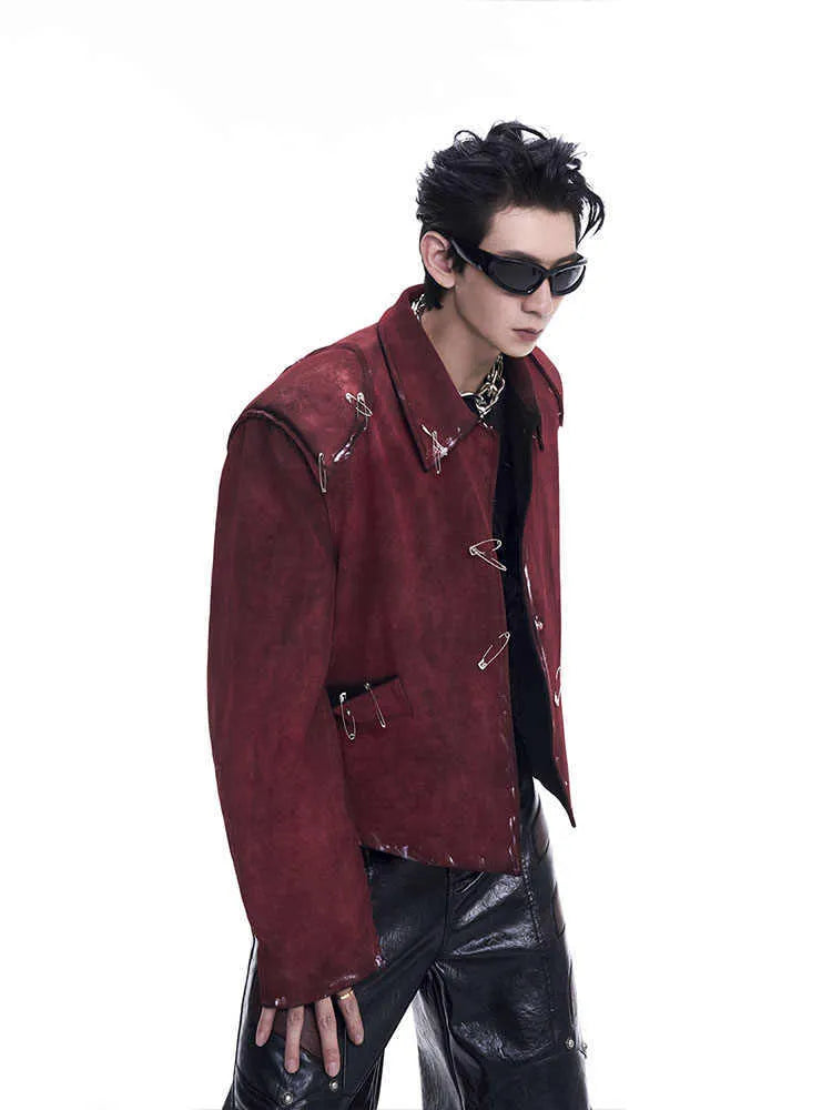 Men's red quilted jacket with decorative pin and flocking detail, loose fit with lapel collar